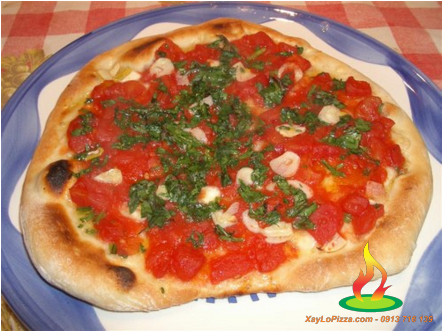 Pizza Marinara với tỏi, dầu, và cà chua