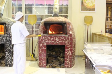 Tin tức mới nhất về các nhà hàng chọn xây lò Pizza bằng gạch kiểu truyền thống