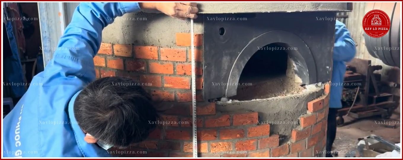thi công lò nướng pizza thủ công